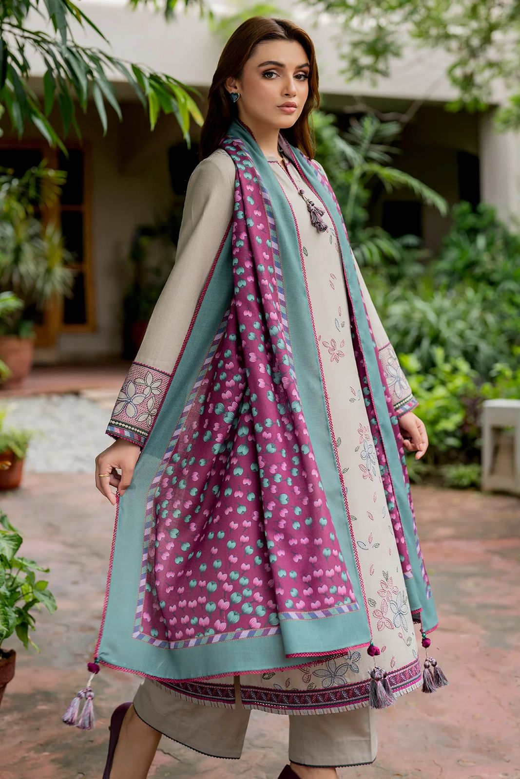 3PC EMBROIDERED DHANAK DRESS  WA-17 RP