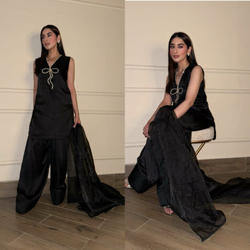WA-MALEEHA BLACK  STITCH