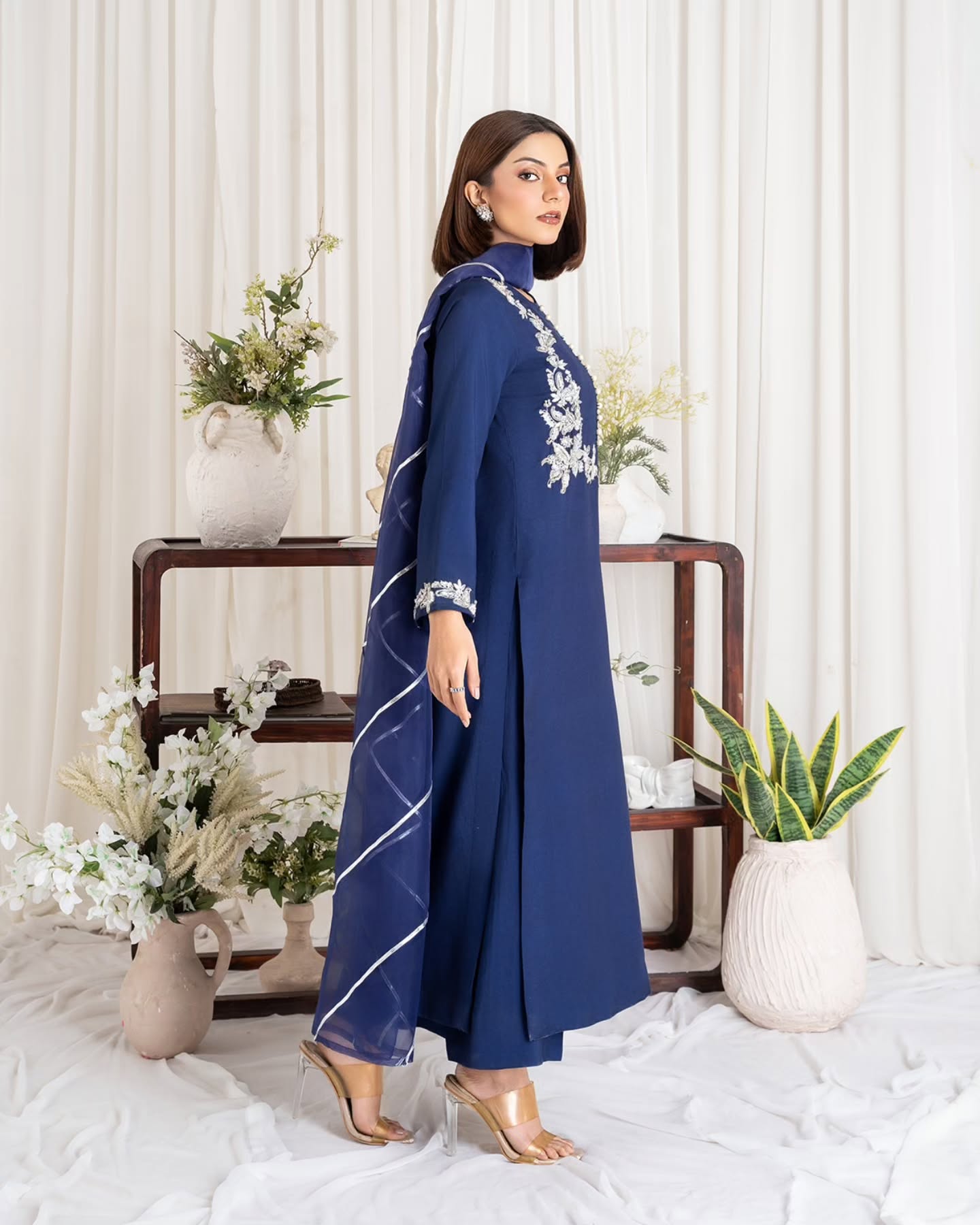ILIANA NAVY BLUE- HEMEL SILK