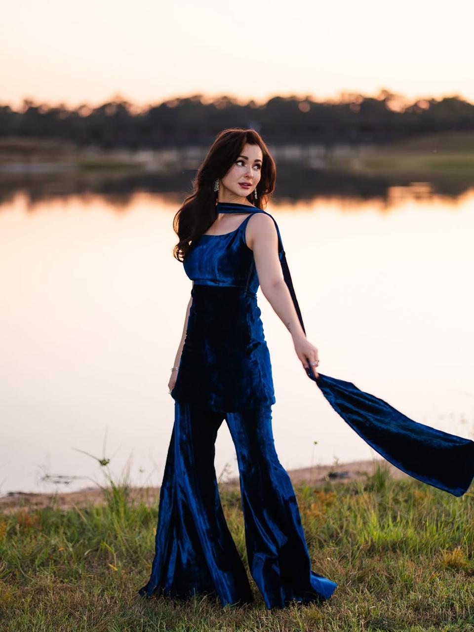 WA-HANI VELVET   STITCH