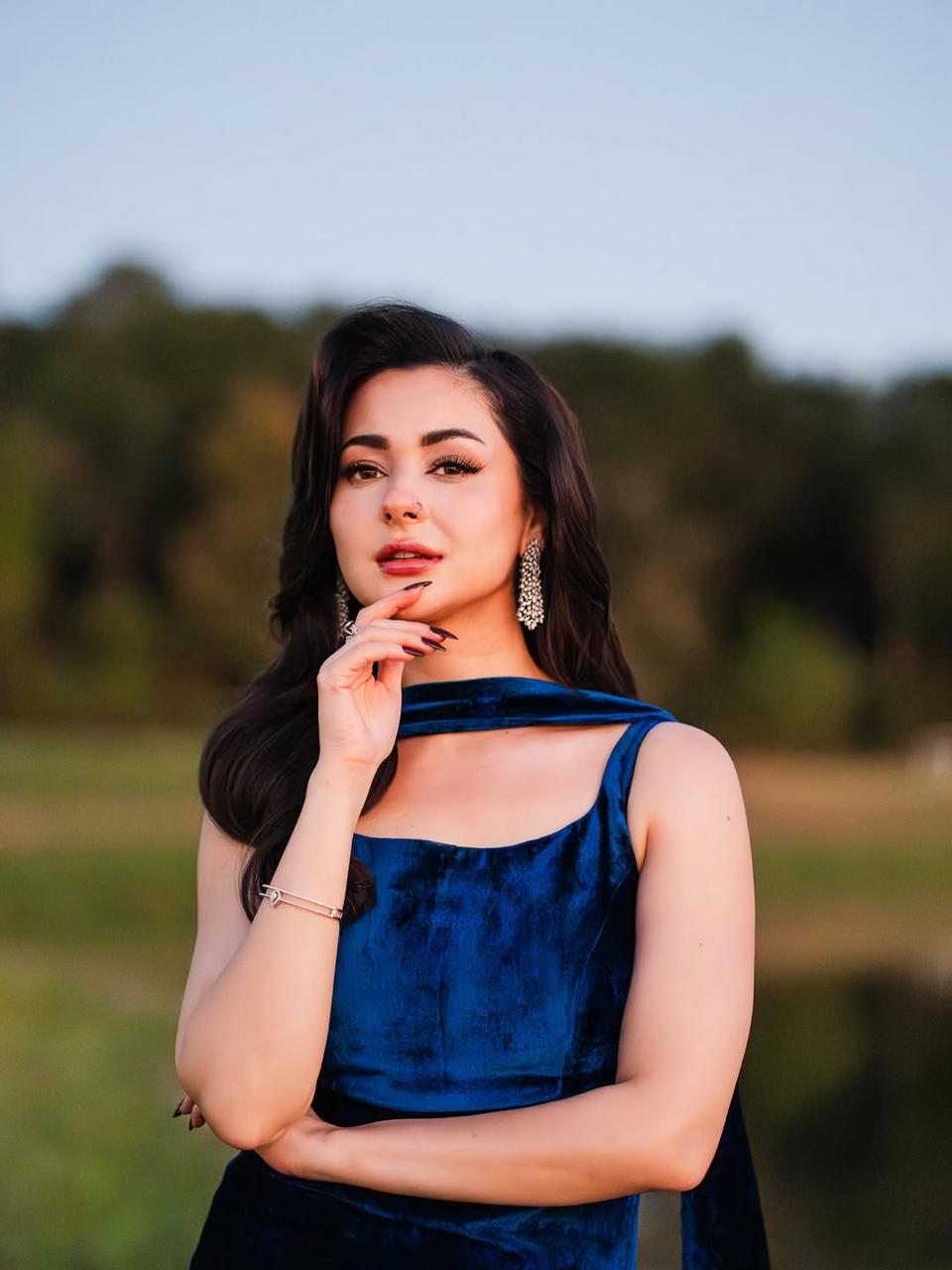 WA-HANI VELVET   STITCH