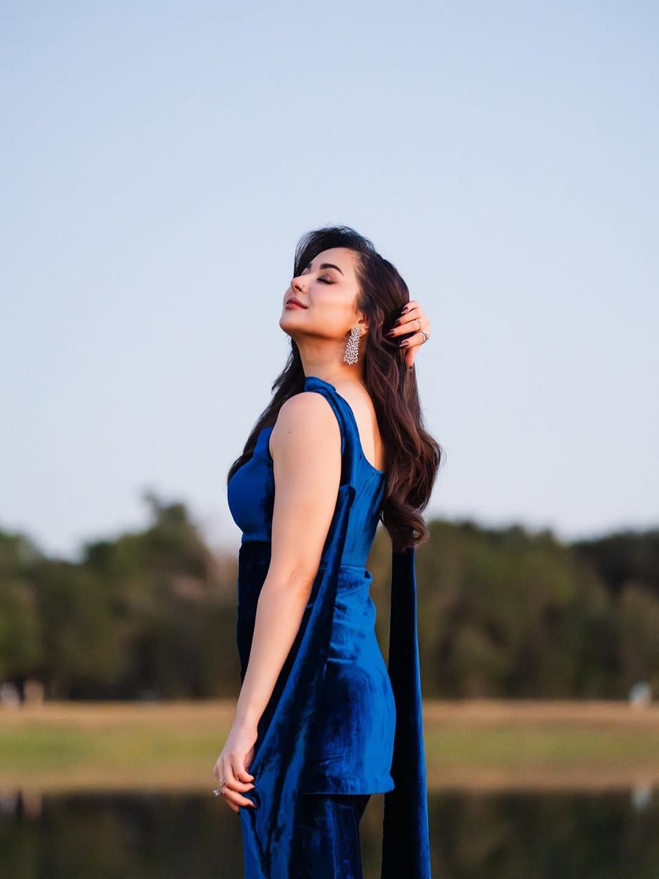 WA-HANI VELVET   STITCH